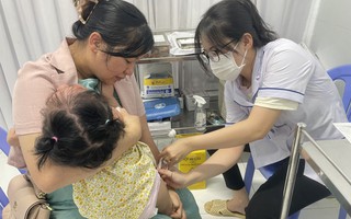 Thiếu vaccine, TP Hồ Chí Minh đứng trước nguy cơ bùng phát nhiều dịch bệnh