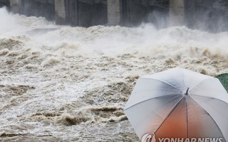 Mưa lớn ở Hàn Quốc: Gần 50 người chết và mất tích, tìm thấy thêm thi thể dưới đường hầm ngập nước