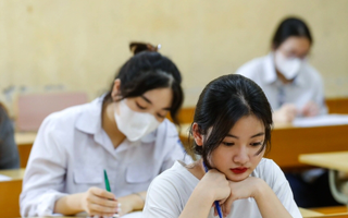 Số bài thi điểm 10 tăng gấp 3 lần, có bất thường?
