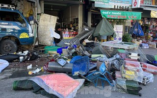 Hàng xóm bàng hoàng kể lại giây phút xe tải lao vào nhà dân làm 2 người tử vong