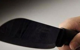 Mâu thuẫn vì chiếc điện thoại, 3 bà cháu bị chém trọng thương