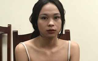 Cô gái trẻ xinh như 'hot girl” ăn mặc mát mẻ đi bán ma túy lúc nửa đêm