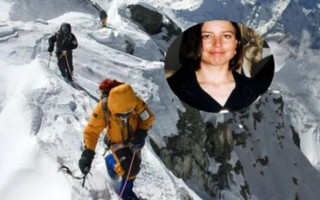 Cô gái trên đỉnh Everest, nhiều người đi qua nhưng phớt lờ, bị "phong ấn" suốt 9 năm trong tuyết: Tại sao không ai dám cứu giúp?