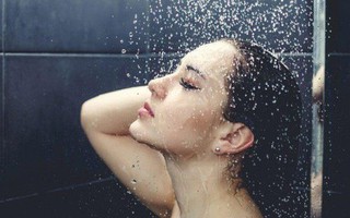 4 sai lầm khi tắm làm tăng nguy cơ mắc ung thư