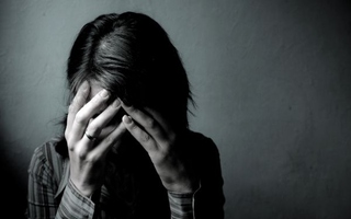 Tôi có nên thú nhận với chồng mới cưới bí mật động trời về đứa con trong bụng?