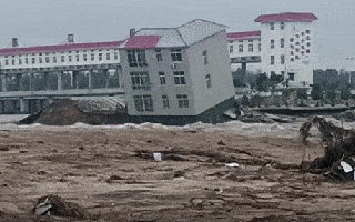 Mưa lũ kỷ lục nhấn chìm 'vựa lúa' của Trung Quốc, gây lo ngại về an ninh lương thực