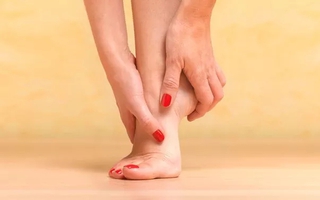 Dấu hiệu ở chân cảnh báo những vấn đề sức khoẻ nghiêm trọng