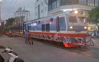 TP.HCM: Tai nạn tàu hỏa làm một người tử vong, giao thông kẹt cứng