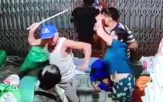 Clip vụ bố chồng 81 tuổi đánh con dâu nhập viện