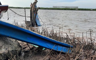 CLIP: Hiện trường vụ nổ làm 3 thợ lặn ở Cà Mau mất tích
