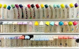 Sưu tầm bình sữa high-end: "Đường đua bỉm sữa'' đắt đỏ của giới nhà giàu khiến cộng đồng mẹ bỉm trầm trồ