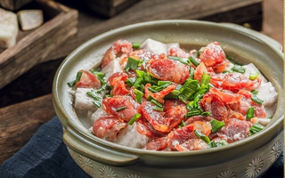 Một món canh với sự kết hợp nguyên liệu đặc biệt không chỉ ngon lạ, hấp dẫn mà còn cực kỳ hút mắt
