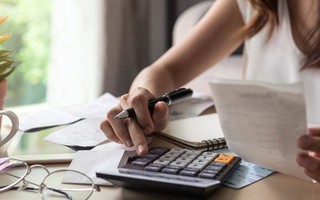 Thu nhập 2 vợ chồng 35 triệu đồng, sống với bố mẹ chồng ở quê mà tháng nào cũng sạch tiền: CĐM chia thành 2 phe nêu quan điểm!