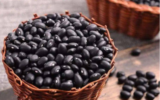 Nước đậu đen rang mang lại lợi ích thần kỳ gì cho sức khỏe của bạn?
