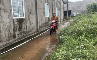Vụ thiếu niên bán vé số tử vong ở Đồng Nai: Cả xóm chung tay lo đám tang cho cháu