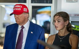 Cháu gái 17 tuổi của ông Donald Trump sẽ trở thành "Nữ thần Nhà Trắng" mới?