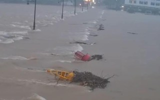 Lũ trên các sông có thể vượt báo động 3, Thừa Thiên - Huế cho học sinh nghỉ học