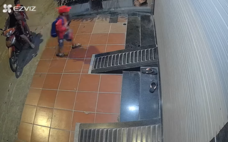Đỉnh cao "não cá vàng": 21h20 đêm mẹ bỉm phát hiện quên con trai đi học chưa về, cô giáo phải chở về tận nhà