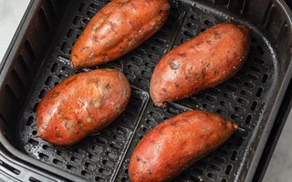 Cách nướng khoai lang bằng nồi chiên không dầu