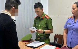 Công an Đà Nẵng phát hiện chuỗi cửa hàng bán hàng cấm