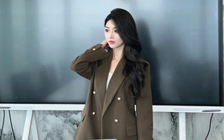 Cuối năm được thăng chức, thưởng Tết ước chừng cũng khá, đúng ra tôi phải thử "chiêu" này sớm hơn