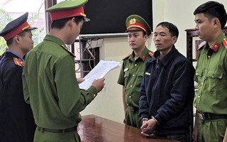 Cháu bé 5 tuổi chơi trò trốn tìm ở gần nhà thì bị "yêu râu xanh" giở trò đồi bại