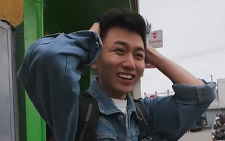 Khoai Lang Thang bị chèn ép: Trải nghiệm đi xe buýt ở châu Phi khiến người xem cũng mệt theo