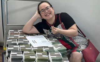 "Ôm" vé số ế, 7 người trong một gia đình trúng 34 tỷ: Chia nhau mua đất, làm ăn ngày càng phất lên