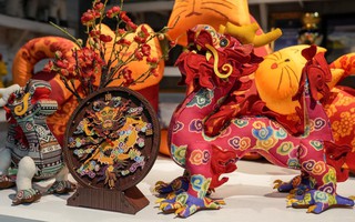 Những linh vật rồng tinh xảo được tạo ra từ bàn tay của 30 người thợ đặc biệt