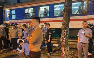Hà Nội: Nghe điện thoại sát đường ray, người đàn ông bị tàu hỏa tông tử vong