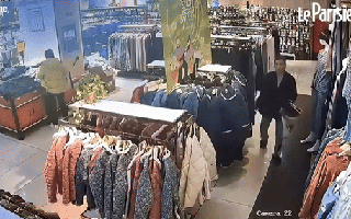 Video: Sàn siêu thị đổ sập khiến khách nữ lao thẳng xuống hố, camera hé lộ toàn bộ diễn biến kinh hoàng của vụ việc