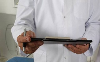 Giúp bệnh nhân chết theo nguyện vọng, bác sỹ nhận án tù 18 năm