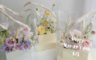 Hoa đóng hộp được ưa chuộng dịp 8/3