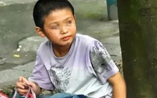 Cậu bé 8 tuổi bỏ nhà biệt tích suốt 17 năm: Vì 1 câu nói đùa của bố mà gia đình hạnh phúc tan nát
