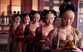 Mỹ nhân xưa "cuồng" tô đỏ môi để mê hoặc nam nhân: Đâu ai ngờ, thứ đó cực độc!