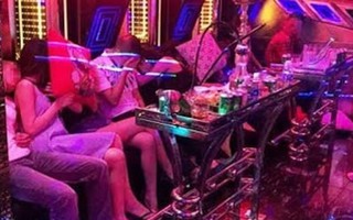 Một tiến sĩ trường ĐH Sư phạm Huế bị tố có hành vi truỵ lạc ở quán karaoke
