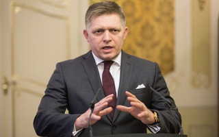 Thủ tướng Slovakia qua cơn nguy kịch sau vụ bị bắn