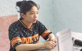 Bắt cô gái trẻ bán hàng cấm trên mạng