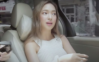 "Hot" lại clip Châu Bùi chia sẻ: "Bị đánh một cái cũng không sao, vì mình nhìn thấy người yêu mình được xả stress"