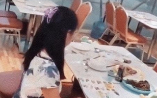 “Anh có biết tôi là ai không?”, cô gái hét lên khi chủ nhà hàng gọi cảnh sát đến: Lý do ăn quỵt khiến tất cả sửng sốt