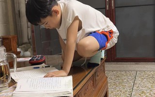 Bài văn 0 điểm của cậu bé tiểu học hot rần rần toàn MXH, khả năng bù số chữ khiến netizen chỉ biết "cam bái hạ phong"