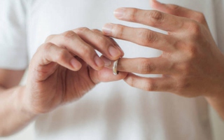 Gần ngày cưới, người yêu vẫn đòi chia tay, khi biết lý do tôi không dám níu kéo