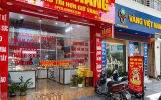 Cửa hàng nói hết vàng miếng để bán, chuyên gia phân tích gì?
