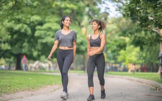 Đi bộ mỗi ngày, sau 1 tháng cô gái bất ngờ về sự thay đổi của cơ thể