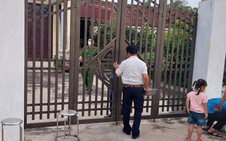 Con gái về thăm, phát hiện bố mẹ chết bất thường trong nhà