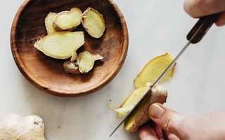 Ngậm 1 miếng gừng vào miệng mỗi sáng, dù nam hay nữ cũng sẽ gặp 3 điều tốt đẹp đến với cơ thể!