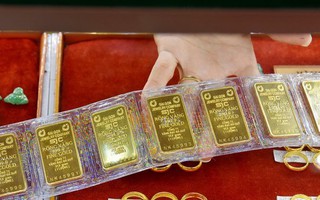 Giá SJC đứng im, vàng nhẫn tiếp tục giảm