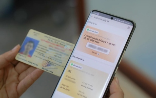 Làm thế nào để xem giấy phép lái xe bị tạm giữ trên VneID?