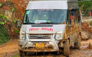 Sạt lở ở Hà Giang: Người phụ nữ thoát chết do say xe, xin xuống giữa đường