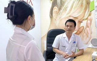 Không xin được việc vì hình xăm, cô gái đi xoá xăm lại gặp biến chứng nhập viện